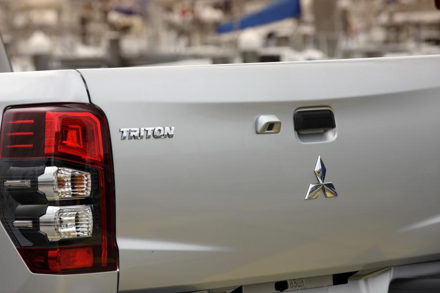 Детали экстерьера Mitsubishi Triton Club Cab 2019 года  (AU) (фото 6 из 10)